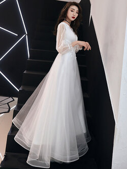 ชุดราตรี ชุดราตรีสวยหรู แบบ ทันสมัย Evening dress