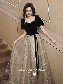 ชุดราตรี ชุดราตรีสวยหรู แบบ ทันสมัย Evening dress