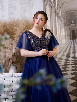 ชุดราตรีคนอ้วน ชุดราตรีไซส์ใหญ่ สาวอวบ ชุดราตรีสาวอวบ ชุดออกงานสาวอวบ ชุดออกงานคนอ้วน