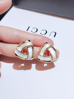 ต่างหู ตุ้มหูแฟชั่น