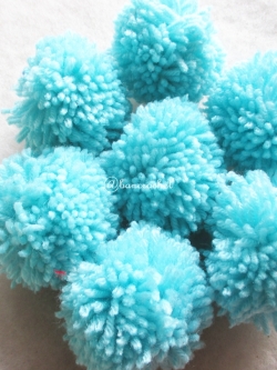 ปอมปอมไหมพรมสีชมพูอมแดง ขนาด 2 นิ้ว pompoms crochet