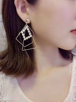 ต่างหู ตุ้มหูแฟชั่น