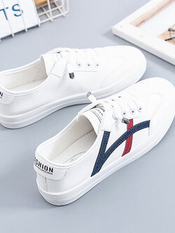 รองเท้าผ้าใบผู้หญิง