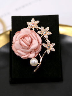 เข็มกลัด เข็มกลัดสวยๆ เข็มกลัดติดเสื้อ Brooch