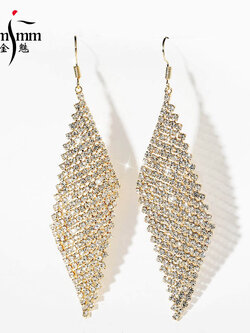 ต่างหู ตุ้มหูแฟชั่น