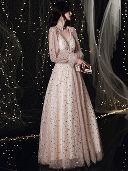 ชุดราตรี ชุดราตรีสวยหรู แบบ ทันสมัย Evening dress