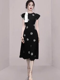 เดรสสีดำสุภาพ เรียบหรู ดูดี เหมาะกับทุกโอกาส | เดรสผู้หญิงแฟชั่นสุภาพ