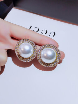 ต่างหู ตุ้มหูแฟชั่น