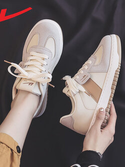 รองเท้าผ้าใบแฟชั่นผู้หญิง ใส่สบาย มีขนาด 35-40