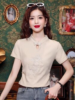 เสื้อเชิ้ตผู้หญิงใส่ทํางาน 390 บาทต่อชิ้น ฟรีค่าจัดส่ง