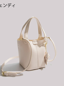 กระเป๋าสะพายข้างผู้หญิง กระเป๋าสะพายสไตล์เกาหลี By Japanese フェンディ authentic bag