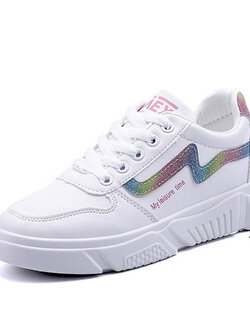 รองเท้าผ้าใบผู้หญิง