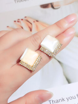 ต่างหู ตุ้มหูแฟชั่น