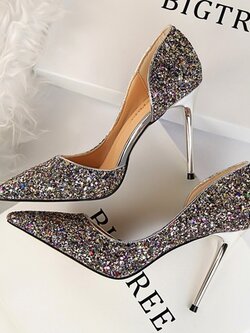 รองเท้าส้นสูง หัวแหลม ส้นสูงนำเข้า ส้นสูงสวยหรู By ismenx ismenx