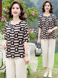 เสื้อผ้าคุณแม่วัย 60 เสื้อคนแก่ผู้หญิงวัย60