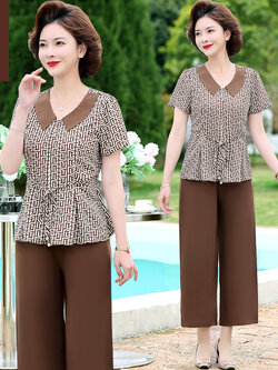 เสื้อผ้าคุณแม่วัย 60 เสื้อคนแก่ผู้หญิงวัย60