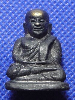 หลวงพ่อเงินหน้าทองคำ