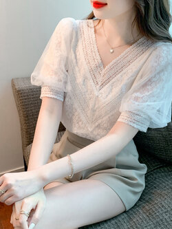 เสื้อลูกไม้ แขนสั้น