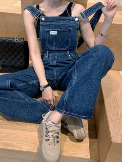 จั้มสูท ชุดเอี๊ยมกางเกง