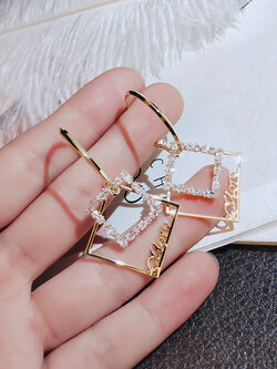 ต่างหู ตุ้มหูแฟชั่น