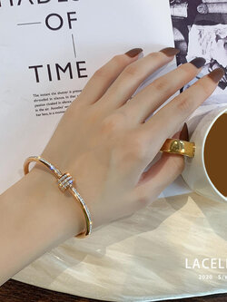 สร้อยข้อมือ สร้อยข้อมือแฟชั่น