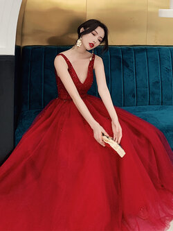 ชุดราตรี ชุดราตรีสวยหรู แบบ ทันสมัย Evening dress