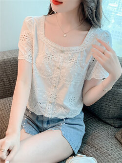 เสื้อลูกไม้ แขนสั้น