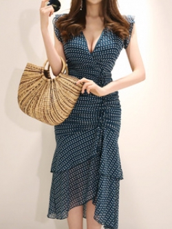 เสื้อผ้าแฟชั่นผู้หญิง เดรสแฟชั่น เสื้อผ้าเกาหลี ส่งฟรีทั่วไทย