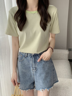 เสื้อผ้าวัยรุ่นเกาหลี เสื้อยืดวัยรุ่นผู้หญิง มีขนาด S M L XL