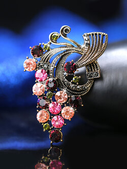 เข็มกลัด เข็มกลัดสวยๆ เข็มกลัดติดเสื้อ Brooch