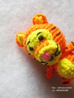 ตุ๊กตาเสือทิกเกอร์ถักโครเชต์ ขนาด 4 นิ้ว tigger amigurumi crochet doll