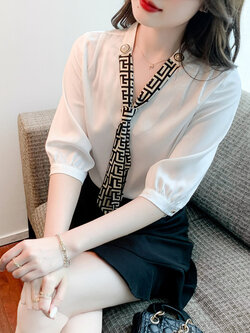 เสื้อลูกไม้ แขนสั้น