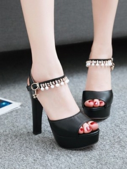 รองเท้าแฟชั่น รองเท้าส้นสูง