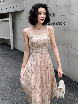 ชุดราตรี ชุดราตรีสวยหรู แบบ ทันสมัย Evening dress