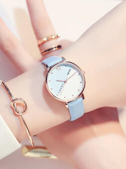 นาฬิกาข้อมือผู้หญิง