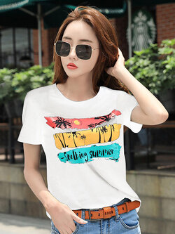 เสื้อยืดวัยรุ่น