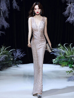 ชุดราตรี ชุดราตรีสวยหรู แบบ ทันสมัย Evening dress