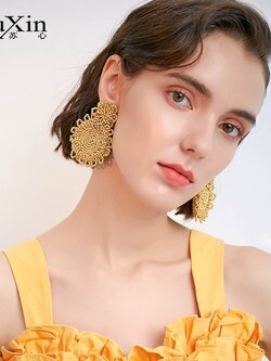 ตุ้มหู ต่างหู ต่างหูผู้หญิง By SuXin