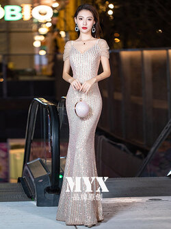 ชุดราตรี ชุดราตรีสวยหรู แบบ ทันสมัย Evening dress