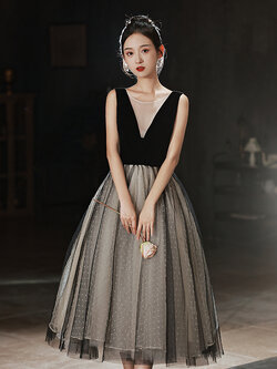 ชุดราตรี ชุดราตรีสวยหรู แบบ ทันสมัย Evening dress