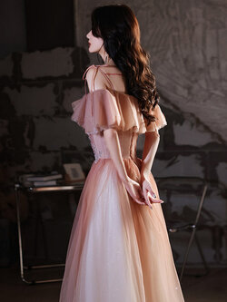 ชุดราตรี ชุดราตรีสวยหรู แบบ ทันสมัย Evening dress