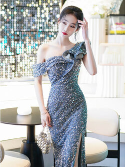 ชุดราตรี ชุดราตรีสวยหรู แบบ ทันสมัย Evening dress