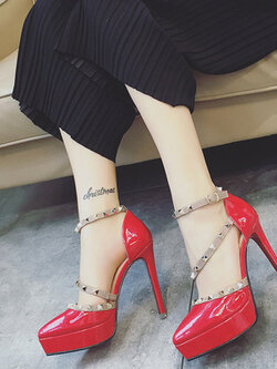 รองเท้าส้นสูง หัวแหลม ส้นสูงนำเข้า ส้นสูงสวยหรู By ismenx ismenx