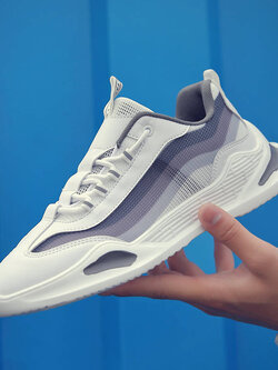 รองเท้าผ้าใบผู้ชาย