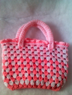 กระเป๋าชมพูหวาน