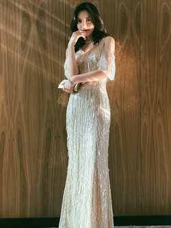 ชุดราตรี ชุดราตรีสวยหรู แบบ ทันสมัย Evening dress