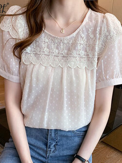 เสื้อลูกไม้ แขนสั้น