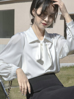 เสื้อเชิ้ตผู้หญิงใส่ทํางาน 390 บาทต่อชิ้น ฟรีค่าจัดส่ง