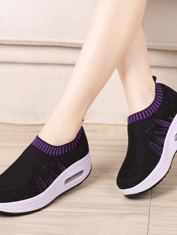 รองเท้าผ้าใบผู้หญิง มีไซส์ 35 36 37 38 39