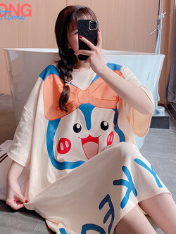 ชุดนอนผู้หญิง